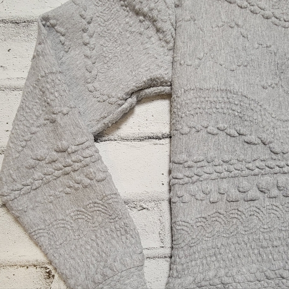 H&M Textured Knit Hoodie Gray Medium Cozy Soft Pullover Sweater Top - Picture 4 of 6